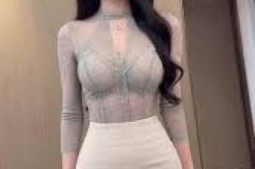 李佳琦直播间方面回应：李佳琦未婚、不退休“退出直播事业”为误读